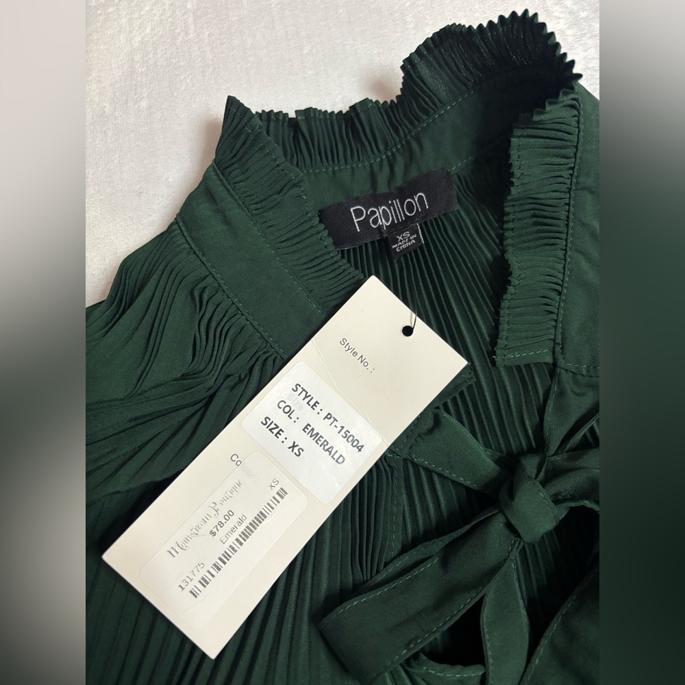 New Papillon Blanc Blouse Dark Green Emerald Top Long sleeve Pleated Size XS - Picture 6 of 11